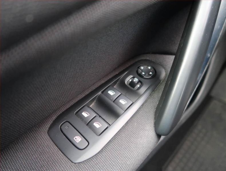 Peugeot 308 - hlavní fotka