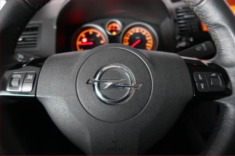 Opel Zafira - hlavní fotka