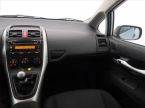 Toyota Auris - fotka číslo 7