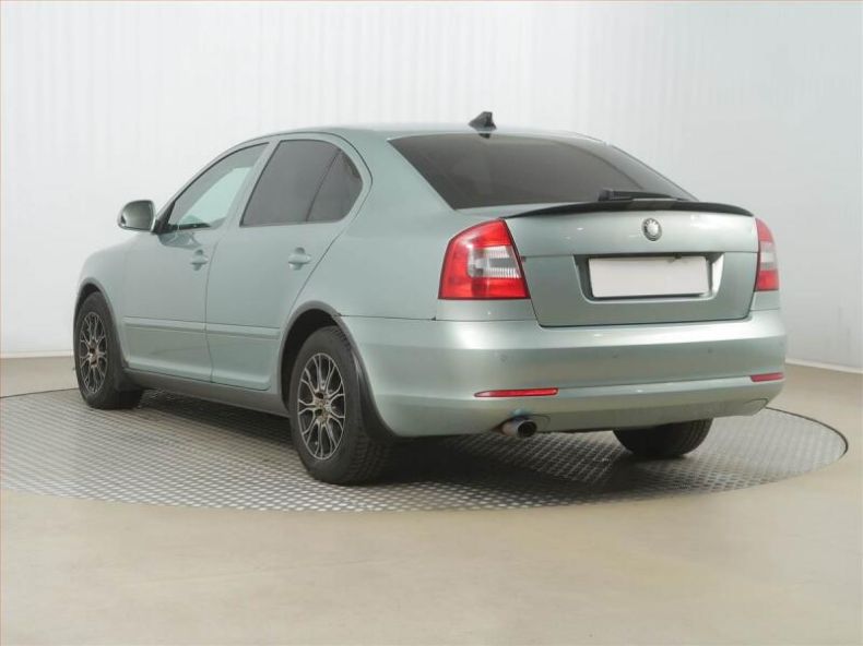 Škoda Octavia - hlavní fotka