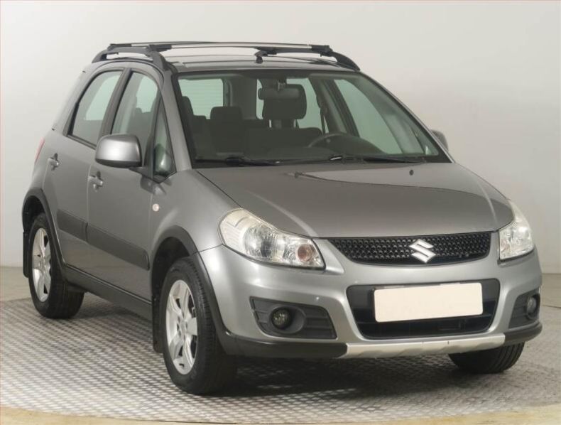 Suzuki SX4 - hlavní foto