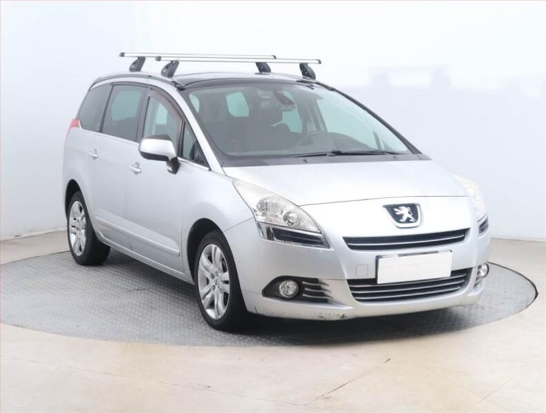 Peugeot 5008 - hlavní foto