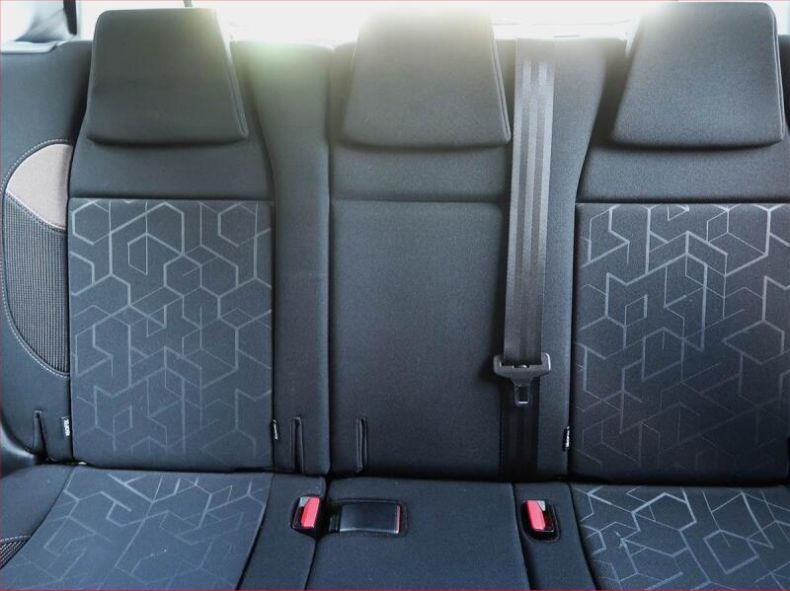 Peugeot 2008 - hlavní fotka