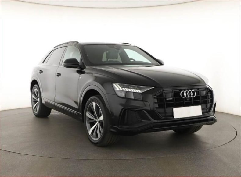 Audi Q8 - hlavní foto
