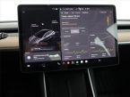 Tesla Model 3 - fotka číslo 8