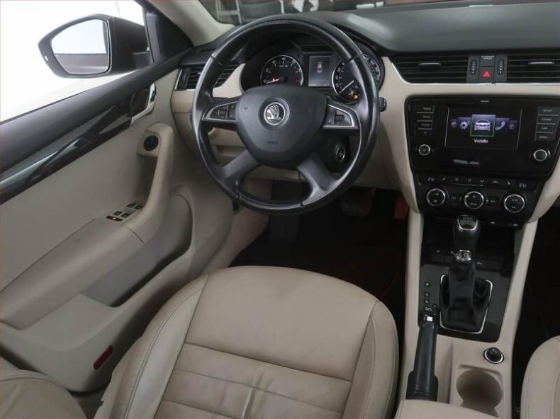 Škoda Octavia - hlavní fotka
