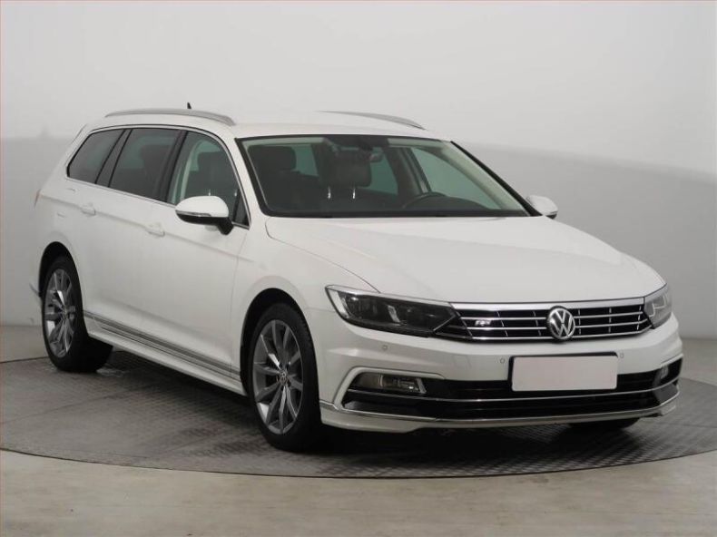 Volkswagen Passat - hlavní foto
