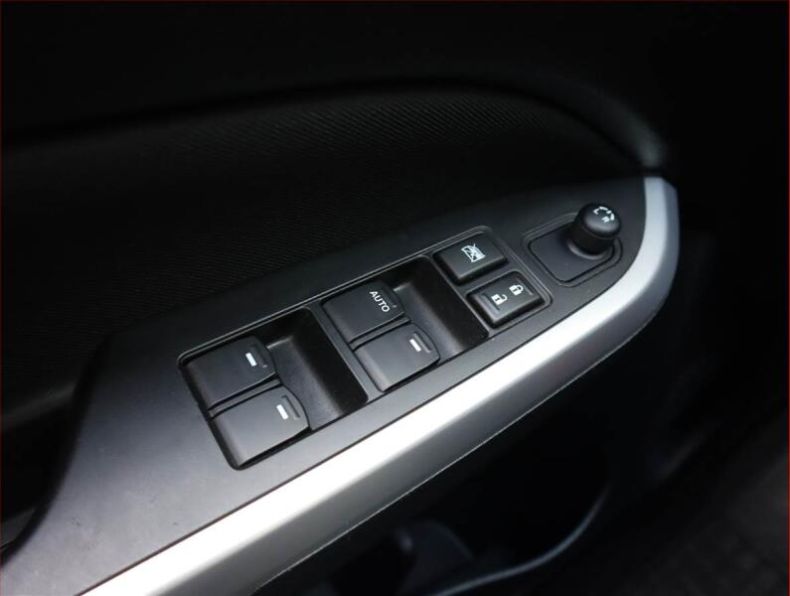 Suzuki Vitara - hlavní fotka