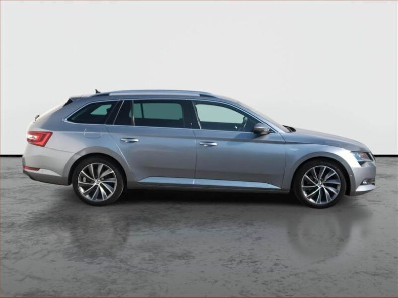 Škoda Superb - hlavní fotka