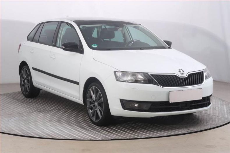 Škoda Rapid - hlavní foto