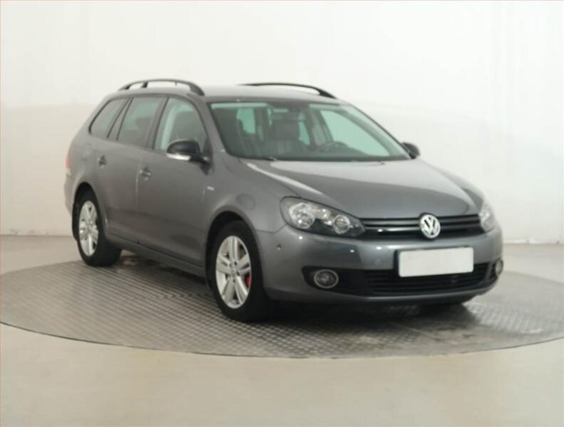 Volkswagen Golf - hlavní foto