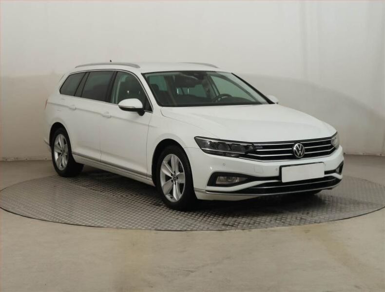 Volkswagen Passat - hlavní foto