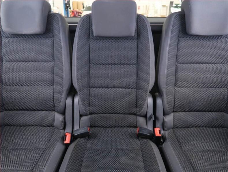 Volkswagen Touran - hlavní fotka