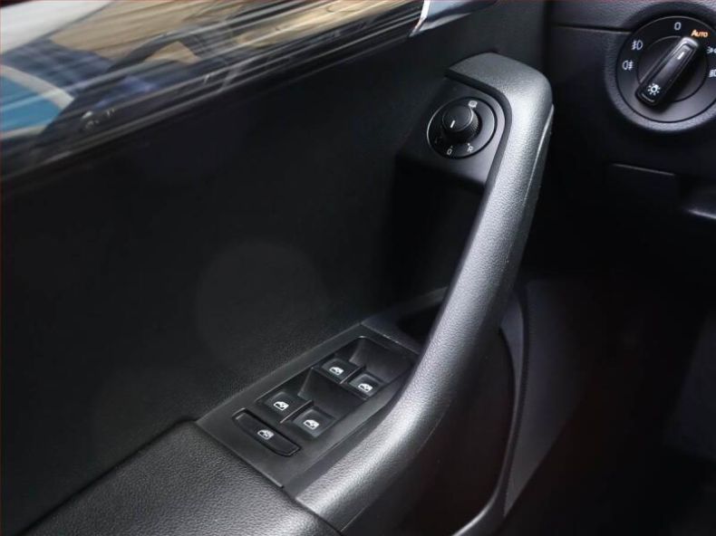 Škoda Octavia - hlavní fotka