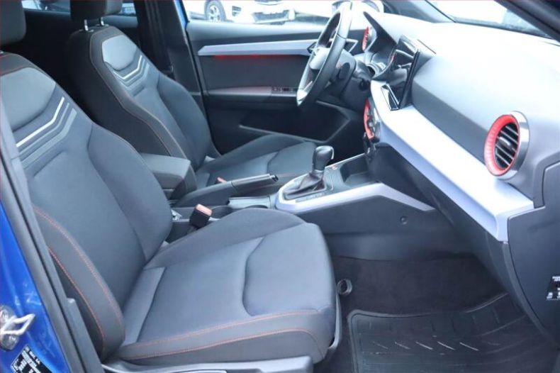 Seat Arona - hlavní fotka