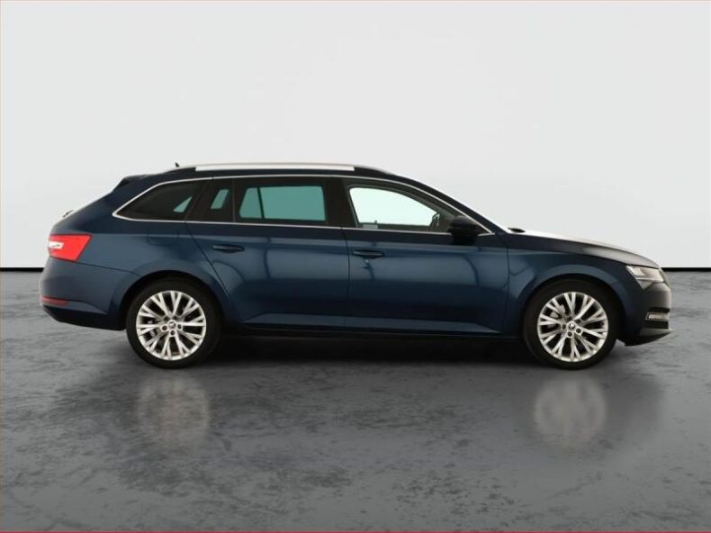 Škoda Superb - hlavní fotka