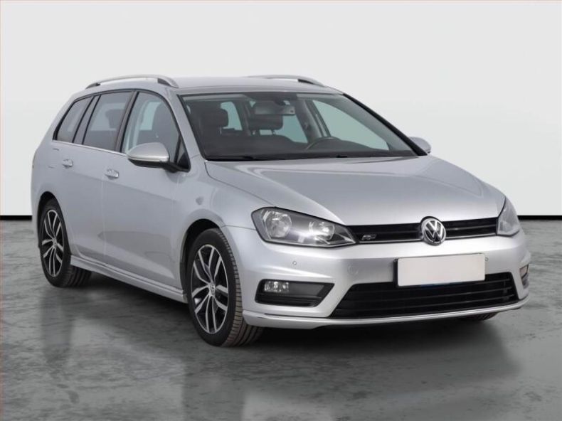 Volkswagen Golf - hlavní foto