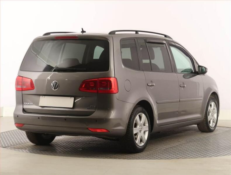 Volkswagen Touran - hlavní fotka