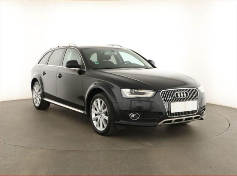 Audi A4 - hlavní foto
