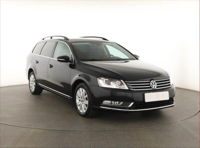 Volkswagen Passat - hlavní fotka inzerátu