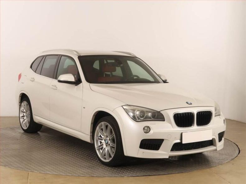 BMW X1 - hlavní foto