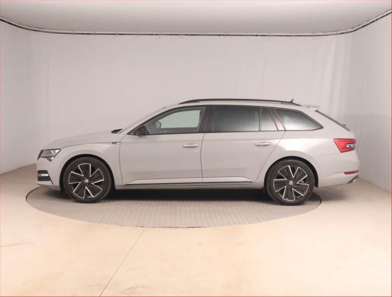 Škoda Superb - hlavní fotka