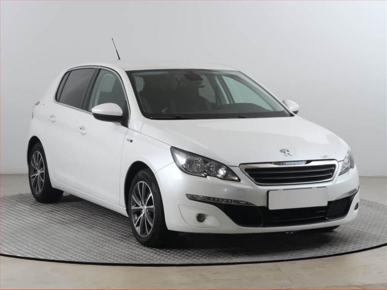 Peugeot 308 - hlavní fotka