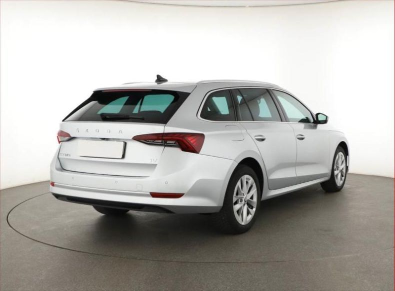 Škoda Octavia - hlavní fotka