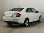 Škoda Rapid - fotka číslo 4