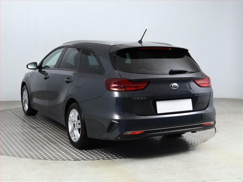 Kia Cee'd - hlavní fotka