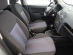 Ford Fusion - fotka číslo 6