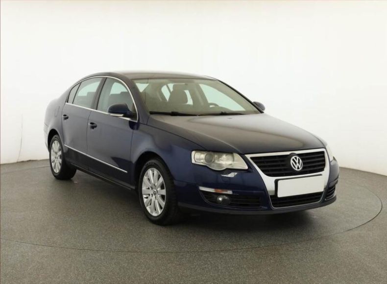 Volkswagen Passat - hlavní fotka inzerátu