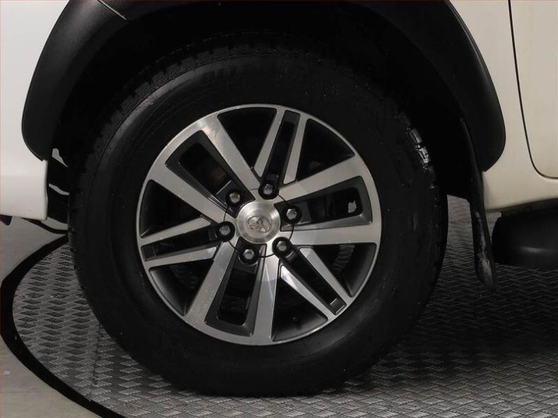 Toyota Hilux - hlavní fotka