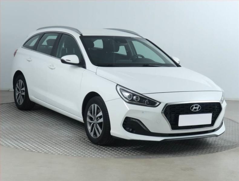 Hyundai i30 - hlavní foto