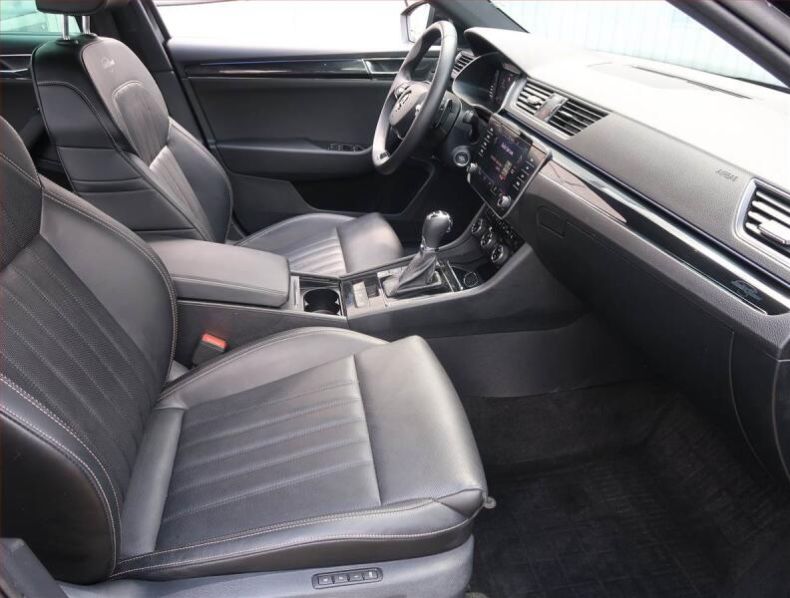 Škoda Superb - hlavní fotka