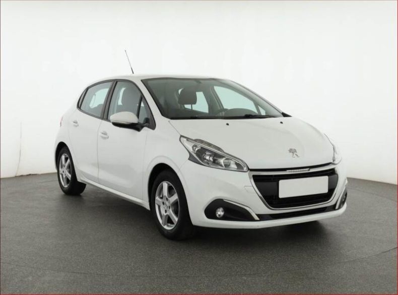 Peugeot 208 - hlavní foto