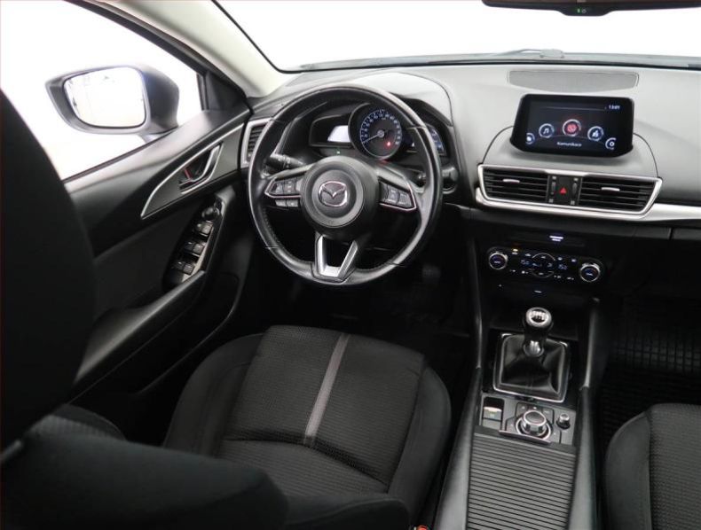 Mazda 3 - hlavní fotka