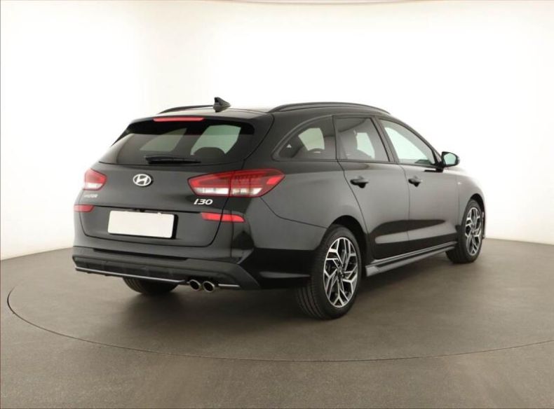 Hyundai i30 - hlavní fotka