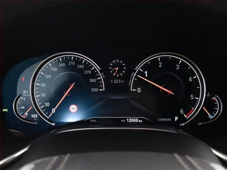 BMW Řada 7 - hlavní fotka