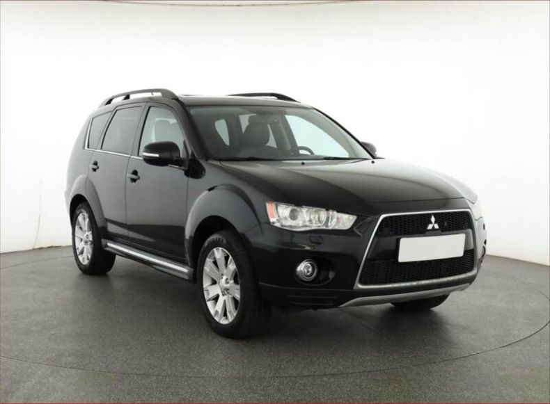 Mitsubishi Outlander - hlavní fotka inzerátu