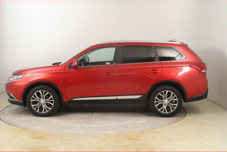 Mitsubishi Outlander - hlavní fotka