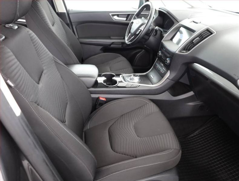 Ford S-MAX - hlavní fotka