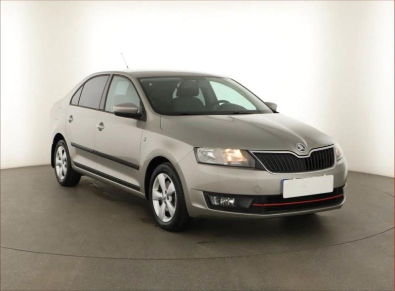 Škoda Rapid - hlavní foto