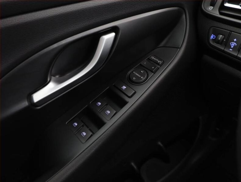 Hyundai i30 - hlavní fotka