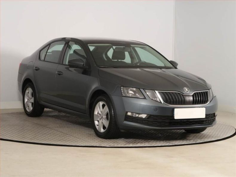 Škoda Octavia - hlavní foto