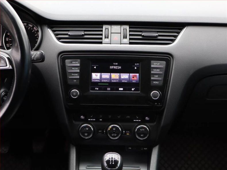 Škoda Octavia - hlavní fotka