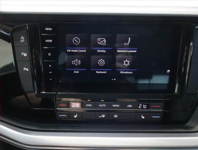 Volkswagen Touareg - hlavní fotka