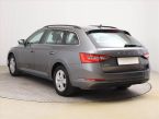 Škoda Superb - fotka číslo 3