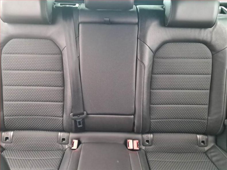 Volkswagen Golf - hlavní fotka