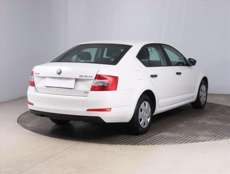 Škoda Octavia - hlavní fotka